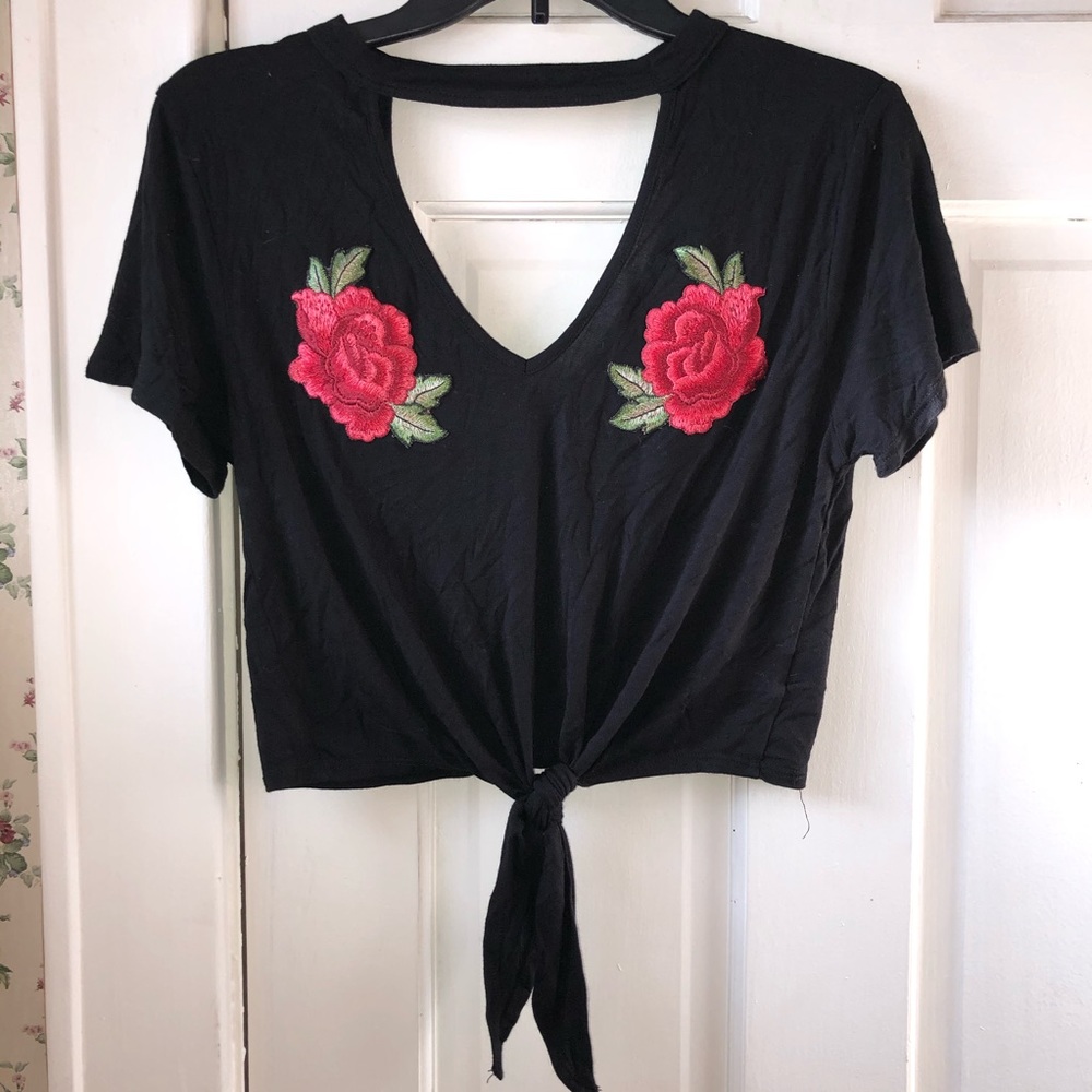 Black Embroidered Rose Crop Top 🌺